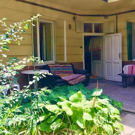Vintage Studio Apartment, Garden And Free Parking 布达佩斯 外观 照片