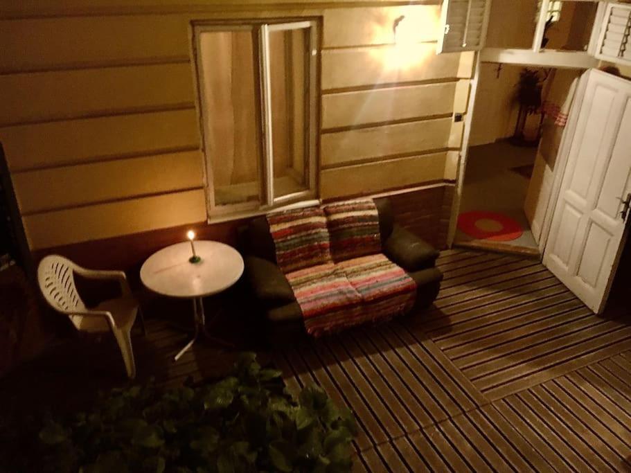 Vintage Studio Apartment, Garden And Free Parking 布达佩斯 外观 照片