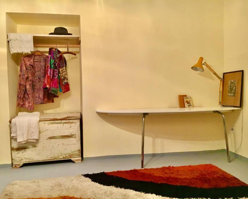 Vintage Studio Apartment, Garden And Free Parking 布达佩斯 外观 照片